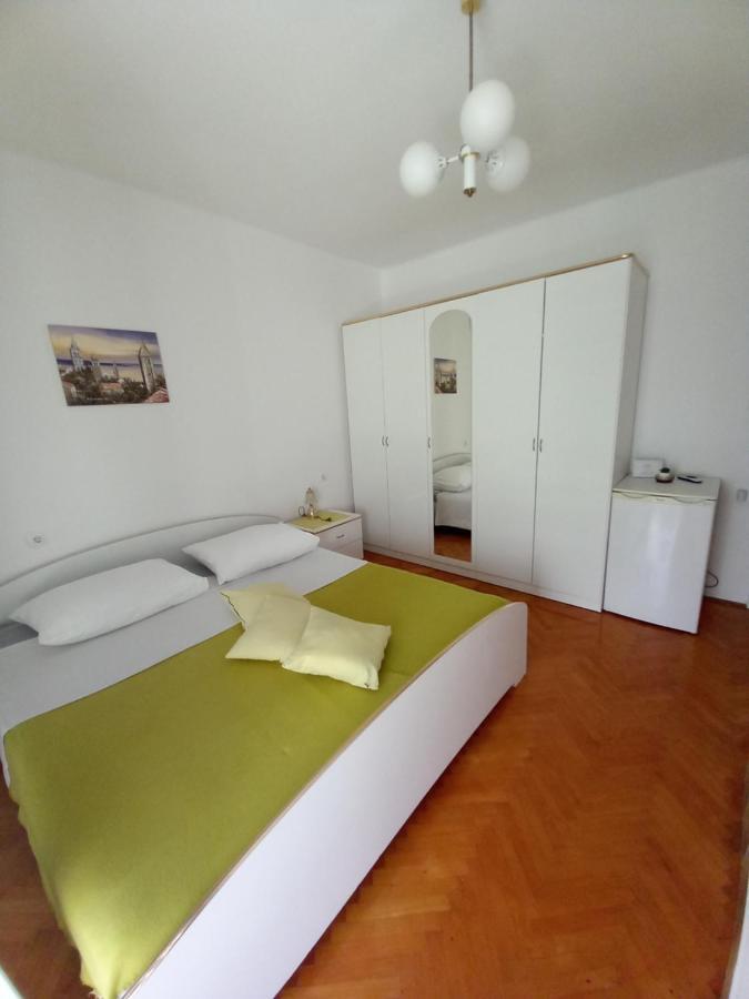 Sobe Sotic Bed & Breakfast Rab Town Eksteriør bilde